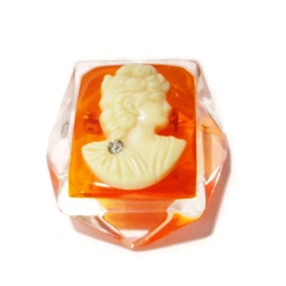 Vintage Jewelry - Large 1960s Vintage Cameo Pin Brooch In Bright Orange And Clear Lucite Plastic